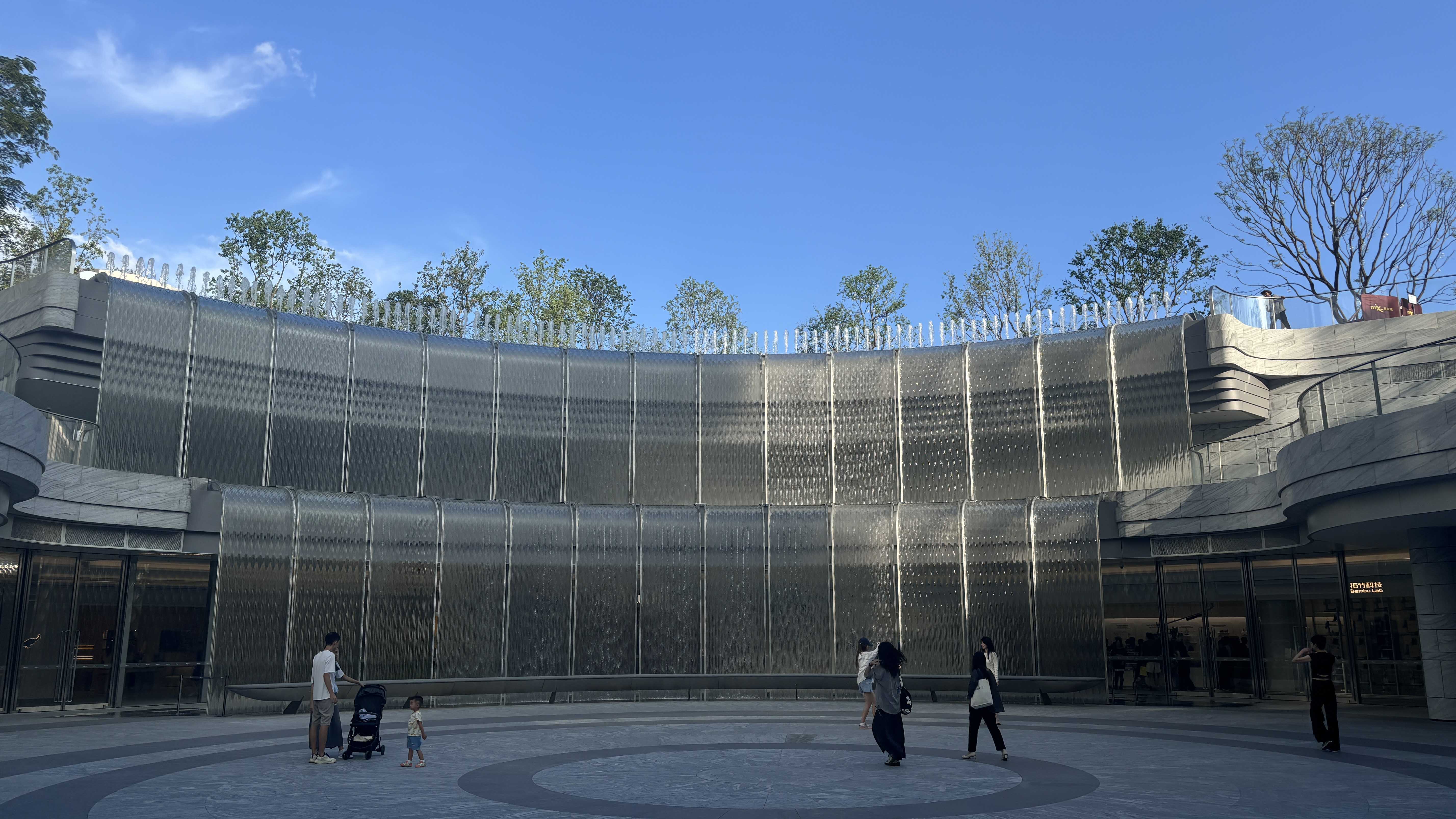 开云手机在线登陆入口变频器：奏响深圳湾万象城音乐喷泉的“水之交响乐”！